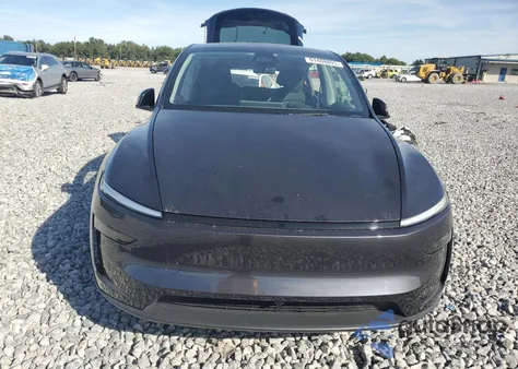 2026 Tesla Model Y из США, поврежденный, VIN 7SAYGDEE8TA385811